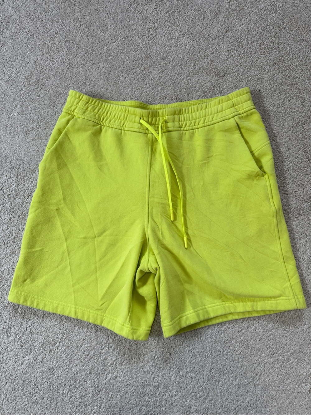 lululemon Loungeful Sweatshorts 7" Neon Green/Yellow Size 10